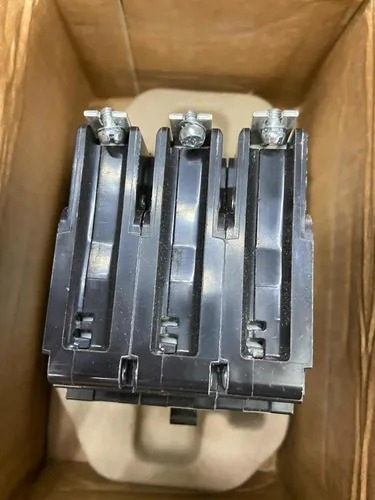Interruptor Termomagnetico Square D 3x30amp Edb34030 Nueva