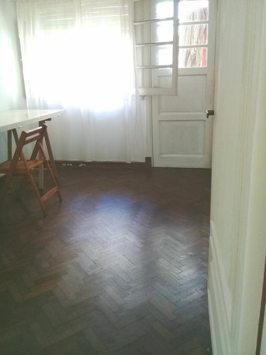 Imagen 12 de 24 de Ph En 1er Piso , Por Escalera Con Patio Y Terraza Propia .