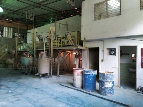 Vendo Fabrica De Pinturas En Pleno Funcionamiento, Galpón, Fondo De Comercio Y Patente.