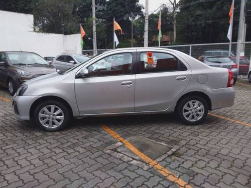 Imagem 8 de 9 de Toyota Etios 1.5 X Plus Sedan 16v Flex 4p Automático