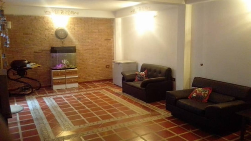 Imagen 2 de 30 de Casa En Venta Espectacular Tres Plantas En Conj Residencial Pozo Y Planta Peq. Inf: 0424-4040417