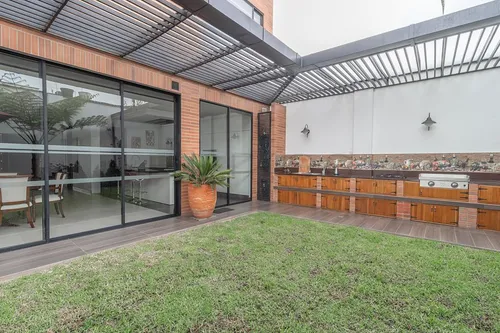 Casa En Arriendo/venta En Prado Veraniego Sur. Cod V4747
