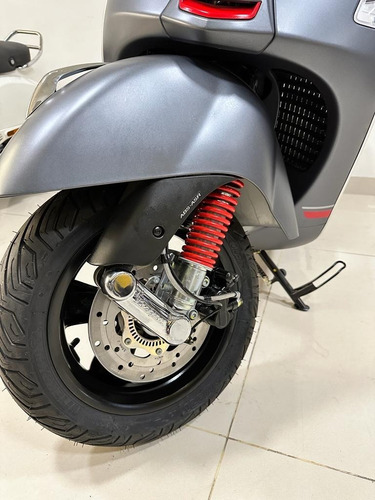 Imagen 5 de 15 de Vespa Super Sport 300 Hpe Automatico Scooter Bbva Tasa 0 %