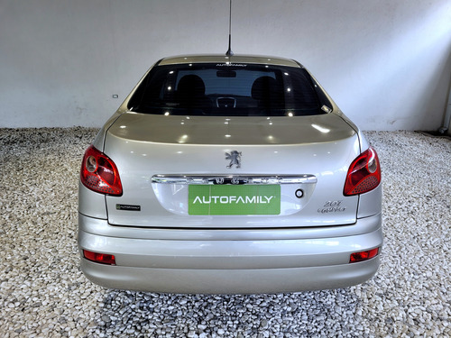 Peugeot 207 1.4 Sedan Allure 75cv