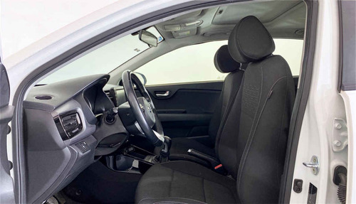 Imagen 14 de 15 de 110780 - Kia Kia Rio Sedan 2018 Con Garantía