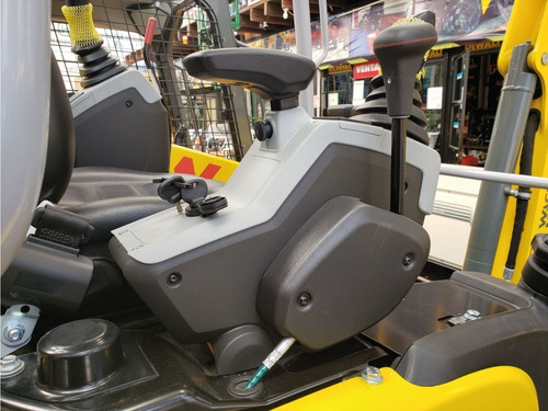 Imagen 4 de 9 de Mini Excavadora Ez17 Wacker Neuson Con Motor Yanmar 17.2cv