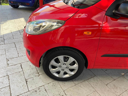 Imagen 3 de 14 de Dodge I10 2014 1.1 Gls Safety Mt