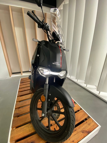 Imagen 16 de 16 de Moto Eléctrica Super Soco Cpx Black