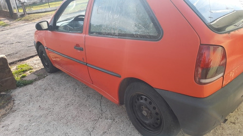 Imagem 12 de 14 de Volkswagen Gol 1998 1.0 Mi 3p