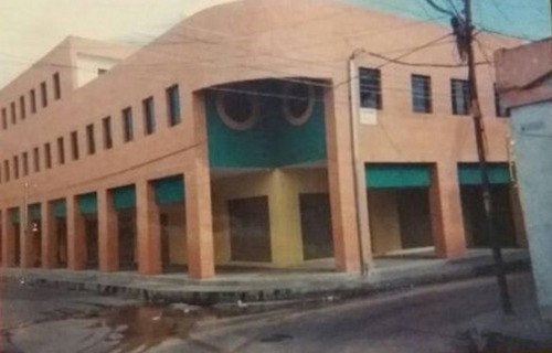 Imagen 2 de 15 de Mini Centro Comercial En Venta