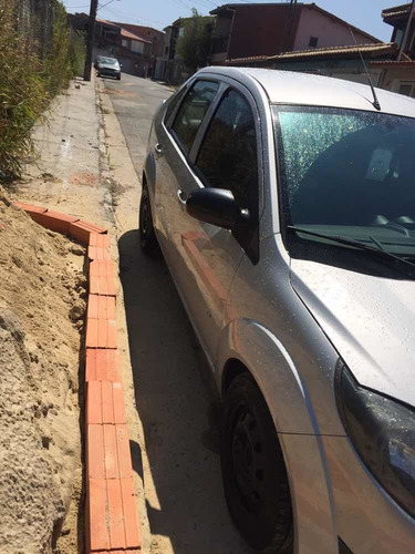 Ford Fiesta Sedan 1.0 Rocam Se Flex 4p 2014