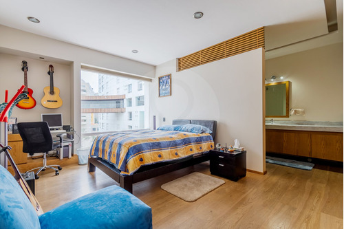Departamento En Venta En Lomas De Bezares