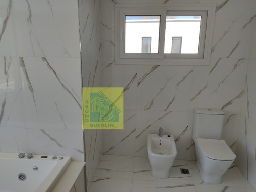 Casa En Venta En Carlos Spegazzini