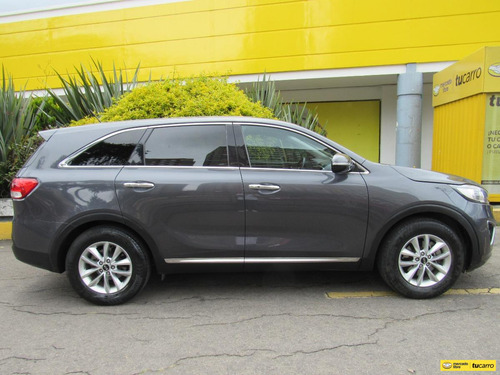 Imagen 6 de 25 de Kia Sorento Trust 2.4 (4*2)