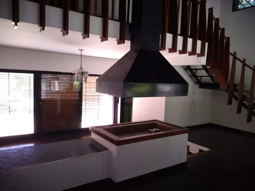 Casa En Venta En Matheu