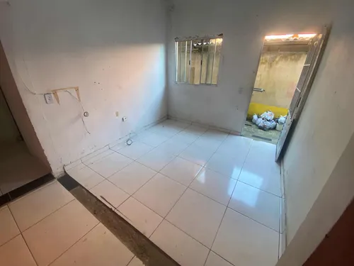 Casa Com 2 Quantos ,sala,cozinha ,banheiro ,garagem
