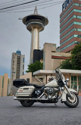 Harley Davidson Road King Police