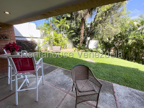 Stephany La Roche Casa En Venta En Santa Paula Mls #25-10888