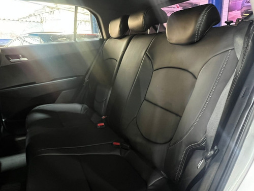 Imagem 15 de 16 de Hyundai Creta Smart 1.6 16v Flex Aut. Score Baixo