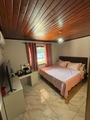 Casa A Venda Com 4 Quartos E 1.300m2 Em São José Dos Pinhais