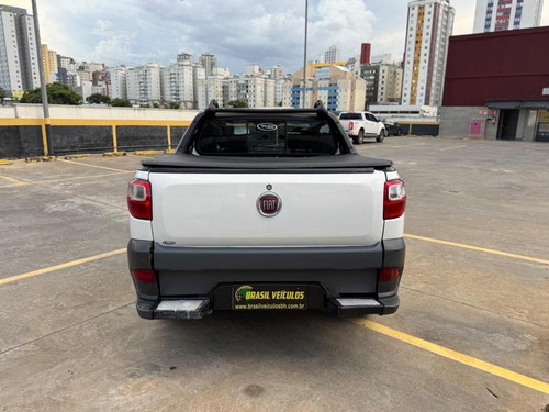 Fiat Strada 1.4 Hard Working Cab. Dupla Flex 3p