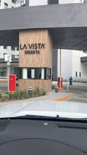 Renta En Bosque Real The Oaks, La Vista Y Five