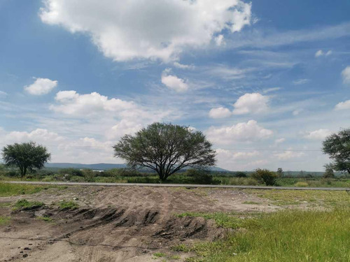 Terreno En Venta En Colonia La Venta De Ajuchitlancito, Pedro Escobedo, Querétaro