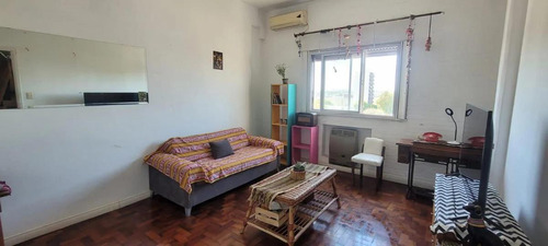 Departamento En Venta - 2 Dormitorios 2 Baños - 75mts2 - Sarandí, Avellaneda