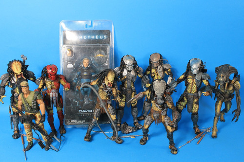 Big Red Predator Neca (Usado)