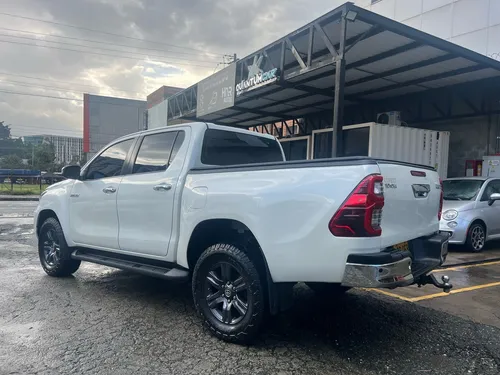 Toyota Hilux 2.4l