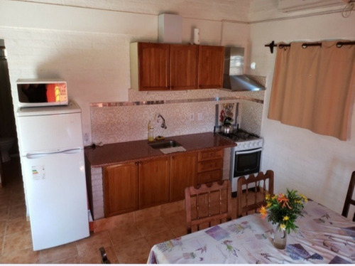 Vendo Casita Y 2 Apartamentos A 3 Cuadras De Playa