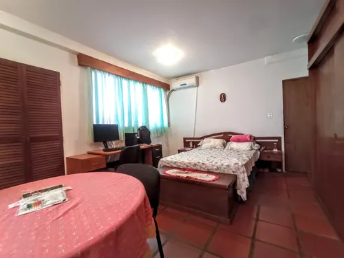 Los Samanes Casa En Venta