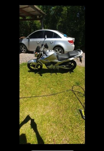 Yamaha Fazer 250