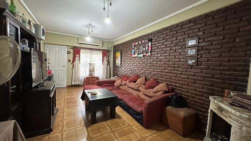 Imagen 3 de 11 de Casa En Venta Con Tres Dormitorios En Ituzaingo Norte