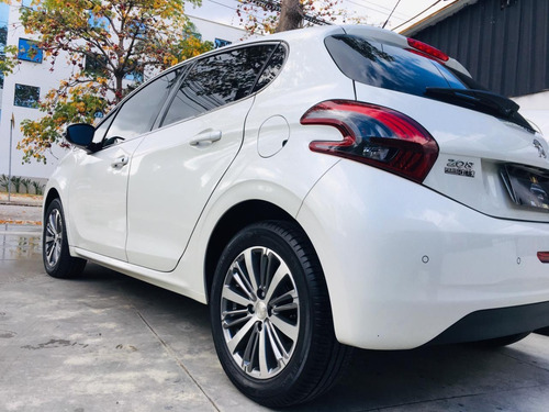 Imagem 7 de 12 de Peugeot 208 Griffe 1.6 Flex 16v 5p Aut.