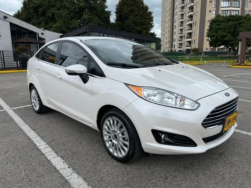 Ford Fiesta 1.6 Titanium Mt