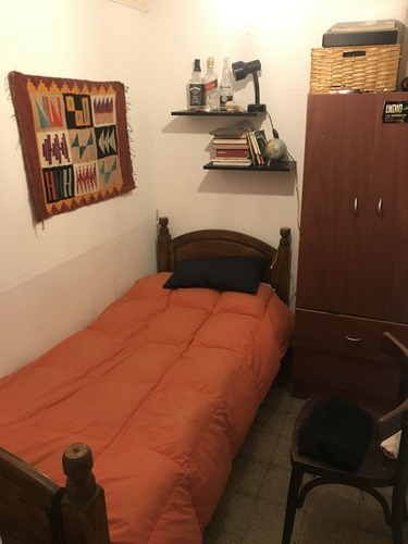 Importante Propiedad Emplazada En Lote De 380 Mts2