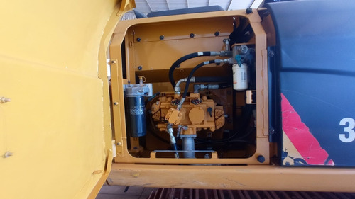 Imagem 6 de 8 de Caterpillar 318 D2l