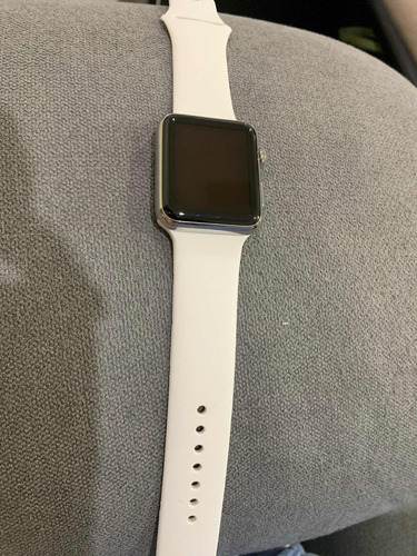 Apple Watch Series 6. Metálico 42 Mm