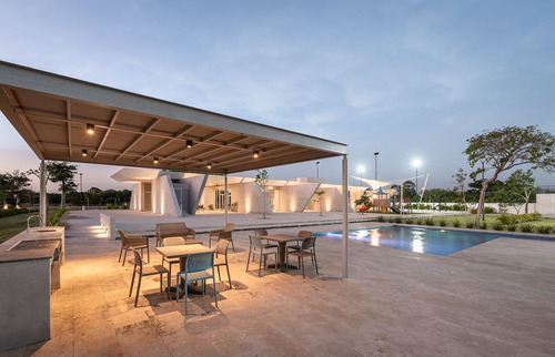 Terreno En Venta En Exclusivo Residencial Al Norte De Mérida
