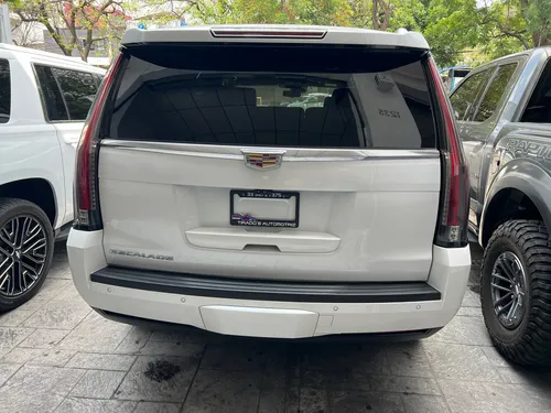 Cadillac Escalade 6.2 Plinum 4x4 At