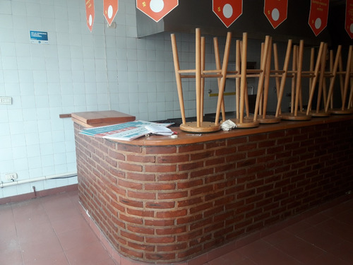 Imagen 10 de 13 de Esquina En Venta En Block2 Locales+un Dpto2amb. En La Costa