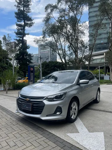 Chevrolet Onix 1.0T Premier Hatch At