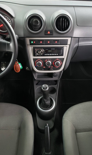 Imagem 4 de 10 de Volkswagen Voyage 1.6 Mi Trend 8v Flex 4p Manual