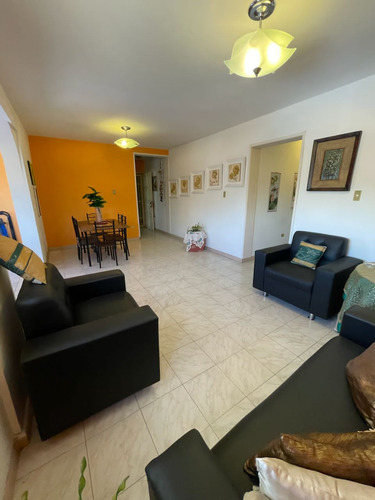 Apartamento En Residencias Girasol Jcrc