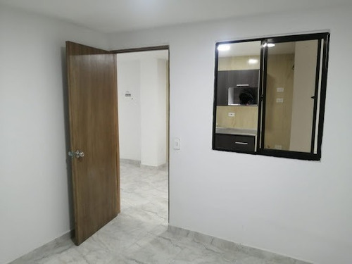 Imagen 5 de 15 de Apartamento En Venta Campo Valdes 1074-790