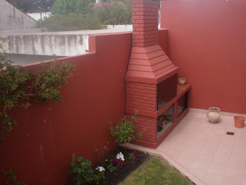 Venta Hermoso Chalet En Punta Mogotes