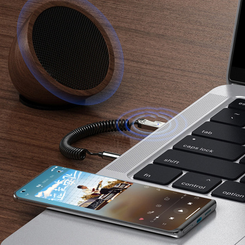 A Adaptador Bluetooth 5.0 De Para Carros Alimentado Por Usb