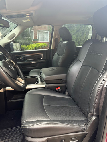 RAM Ram Classic 5.7 Laramie Cab. Dupla 4X4 Aut. 4P