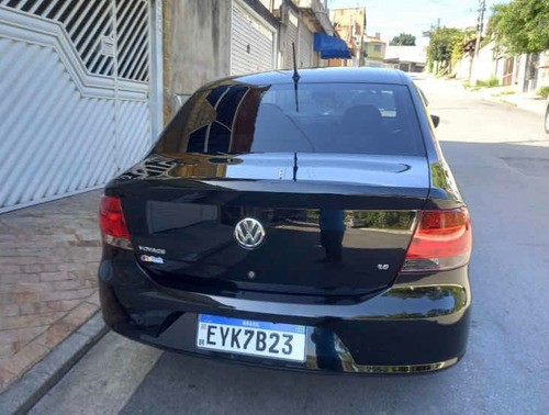 Imagem 13 de 14 de Volkswagen Voyage 2012 1.6 Vht Total Flex 4p